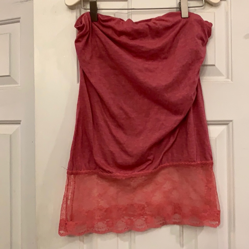 😍 2/$29 Self Esteem strapless top with elastic on top & lacey on bottom L